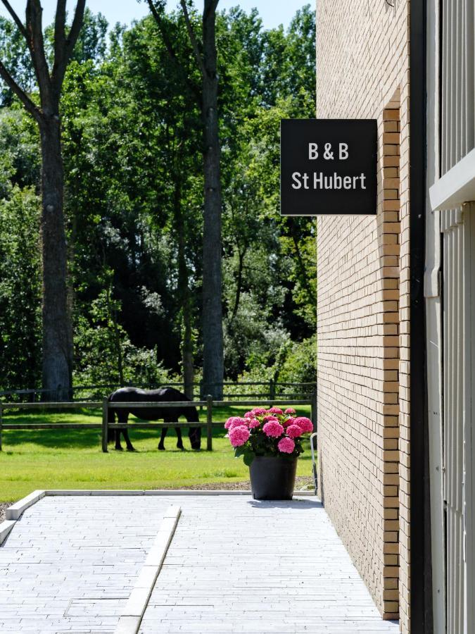 B & B St-Hubert Sint-Martens-Lennik Exterior foto